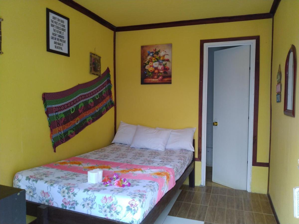 Sun Valley Hostel El Nido Dış mekan fotoğraf